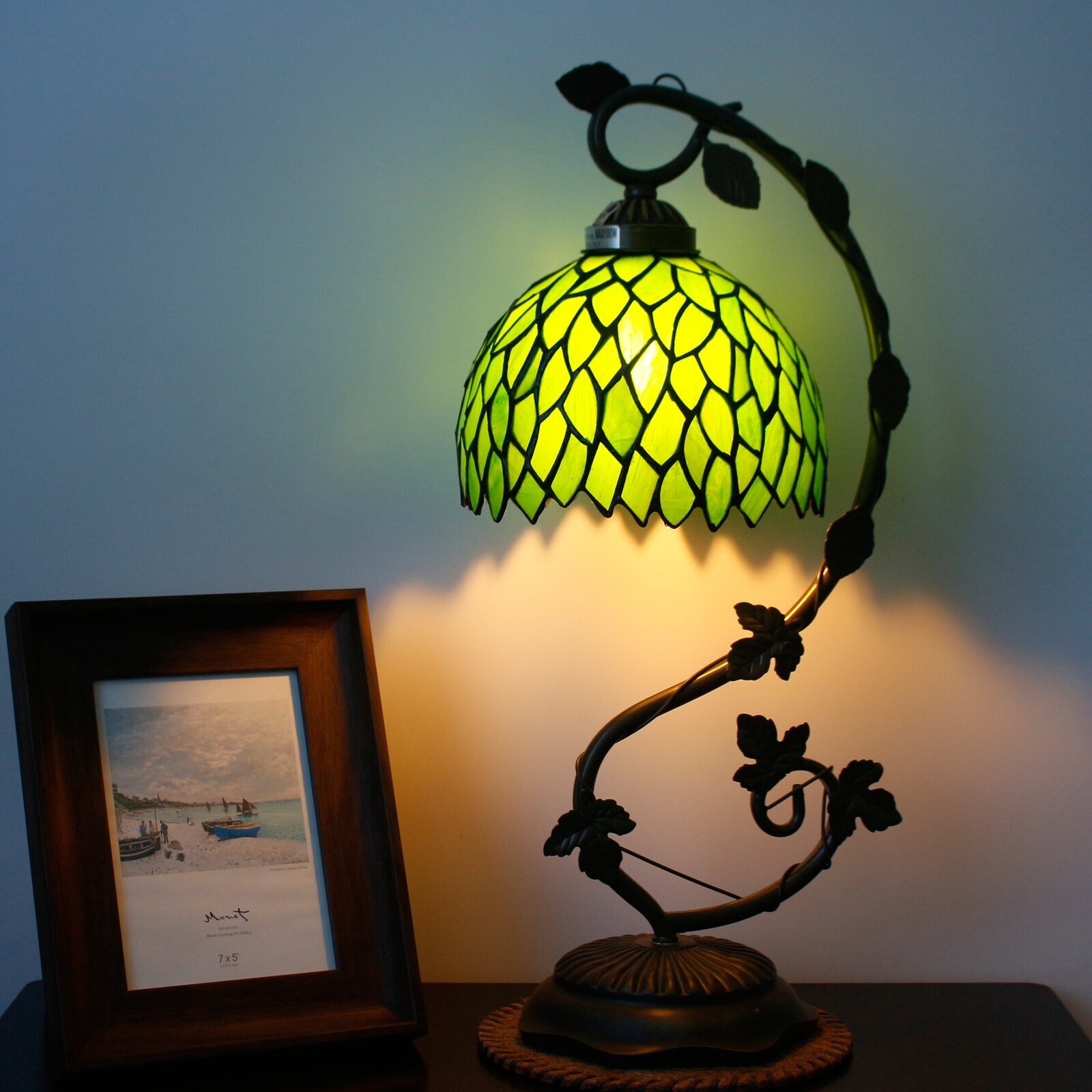 Tiffany Lamp Stained Glass Table Reading Banker Night Light Green Wisteria Style W8H20 Inch S523 World Menagerie LAMPS Living Room Bedroom Office Study Coffee Bar Dresser Bookcase Desk Bedside Crafts Gift