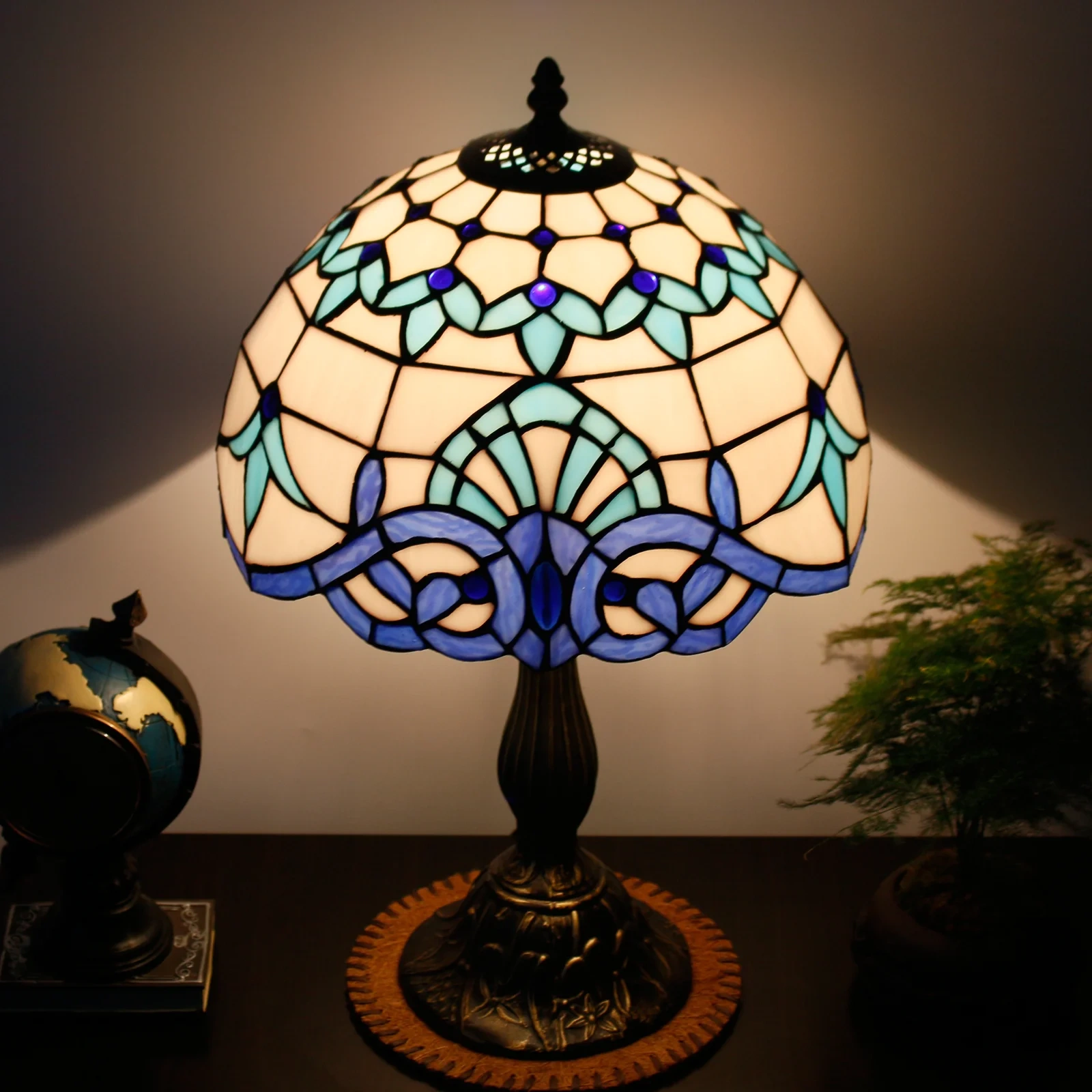 Tiffany Table Lamp Bedside Navy Blue Baroque Stained Glass Style Desk Reading Light 18