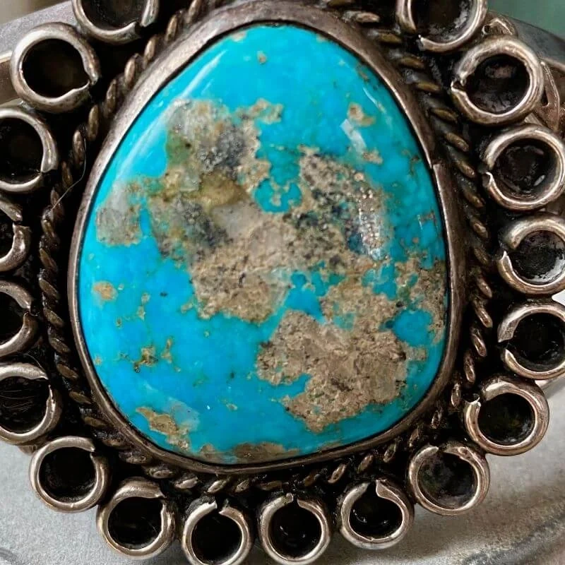 Navajo Turquoise Bracelet with Frilly Design Sterling Silber for a Small Wrist