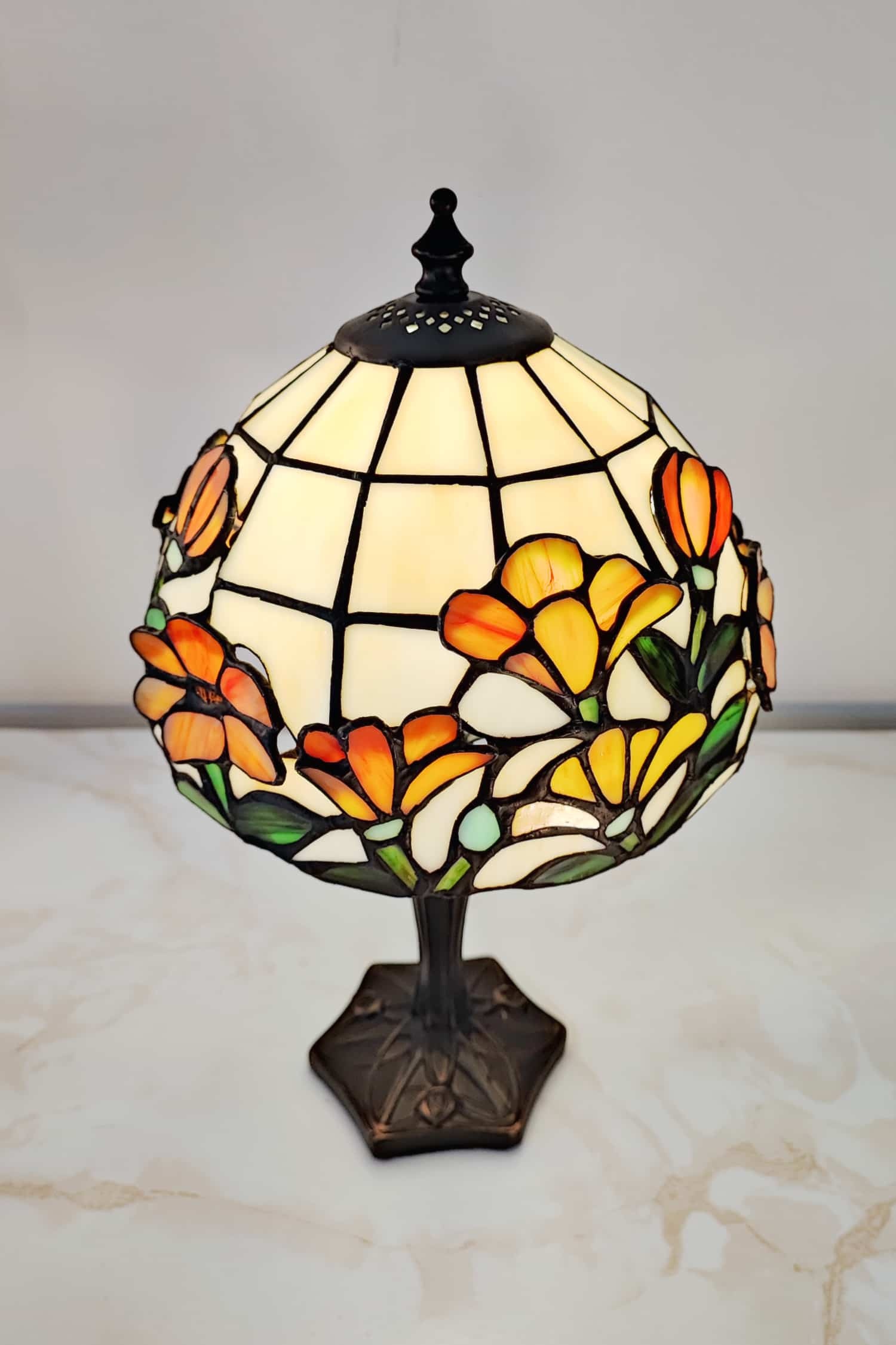 Floral Tiffany Abatjour with Raised Glass, 20cm
