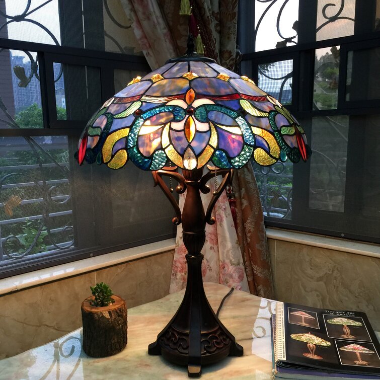 Vintage Resin Table Lamp