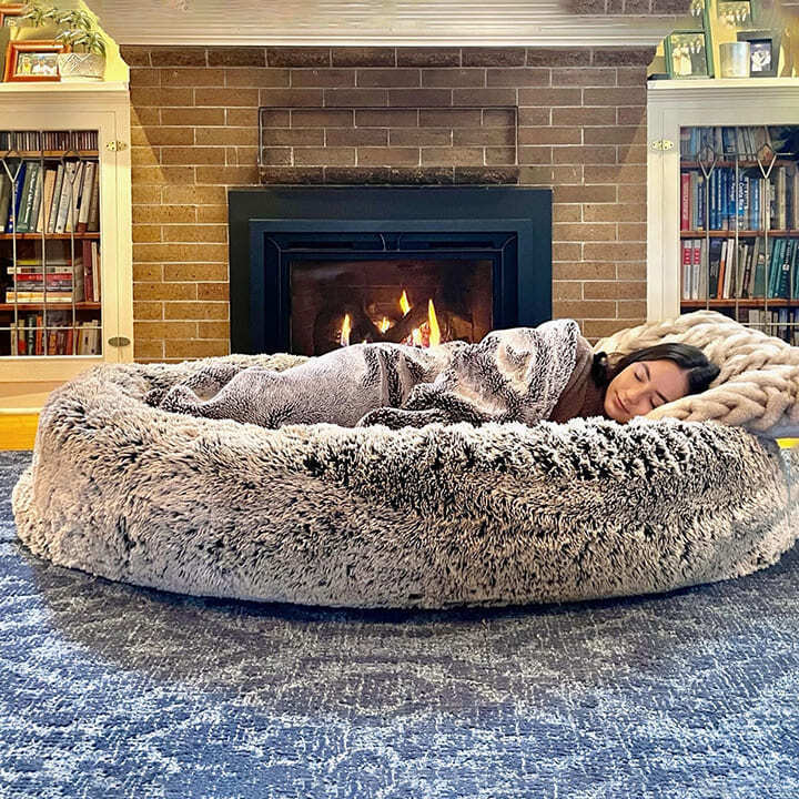 Fluffy Human Dog Bed💥$29.99 Last Day💥