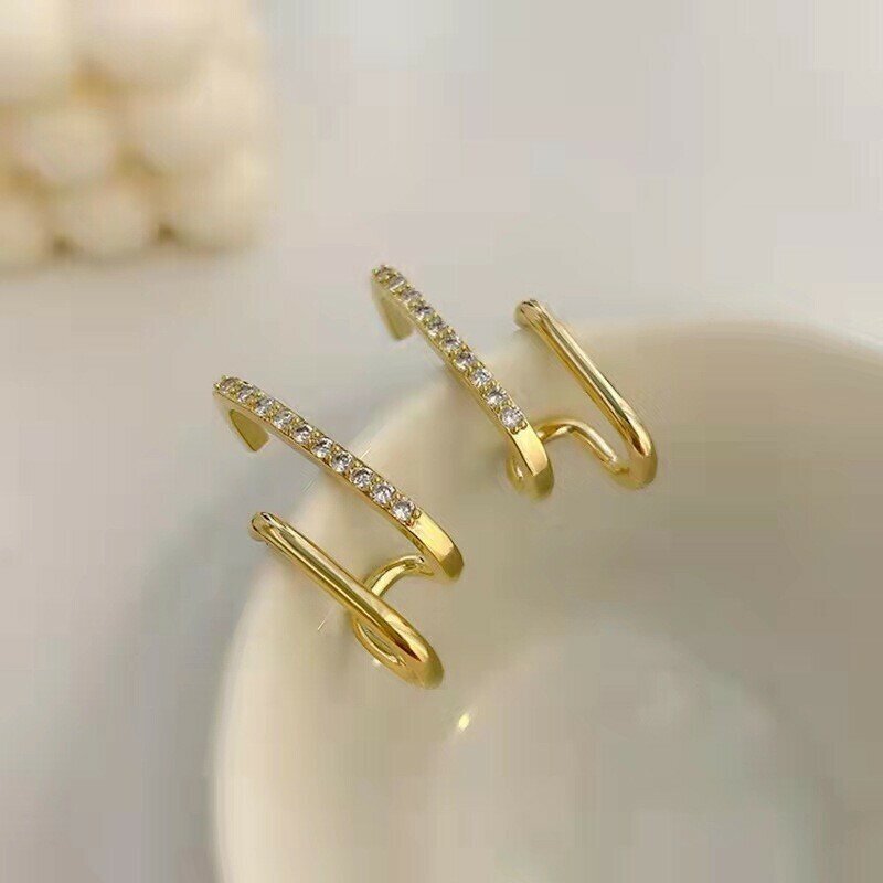 Simple geometric earrings