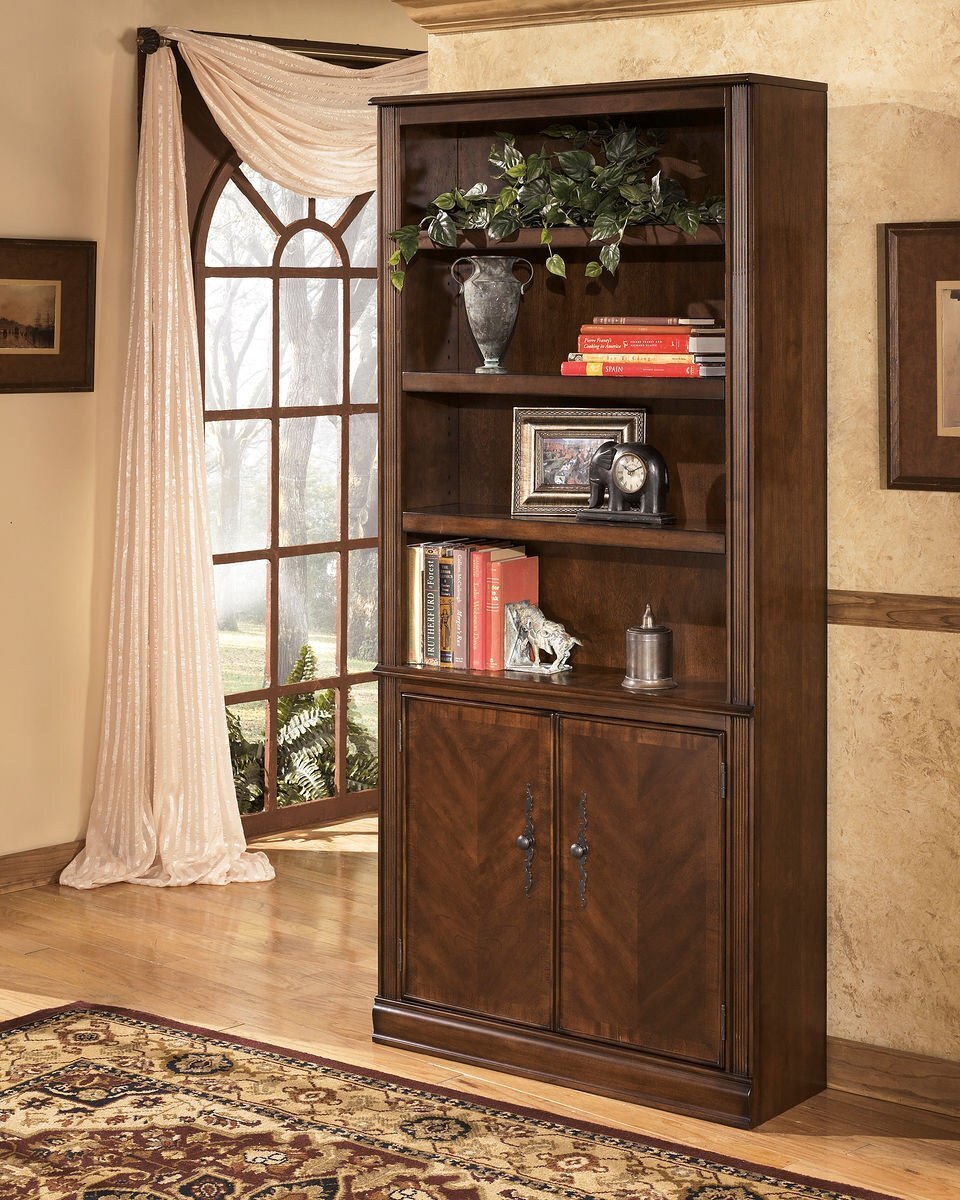 Hamlyn Medium Brown Large Door Bookcase