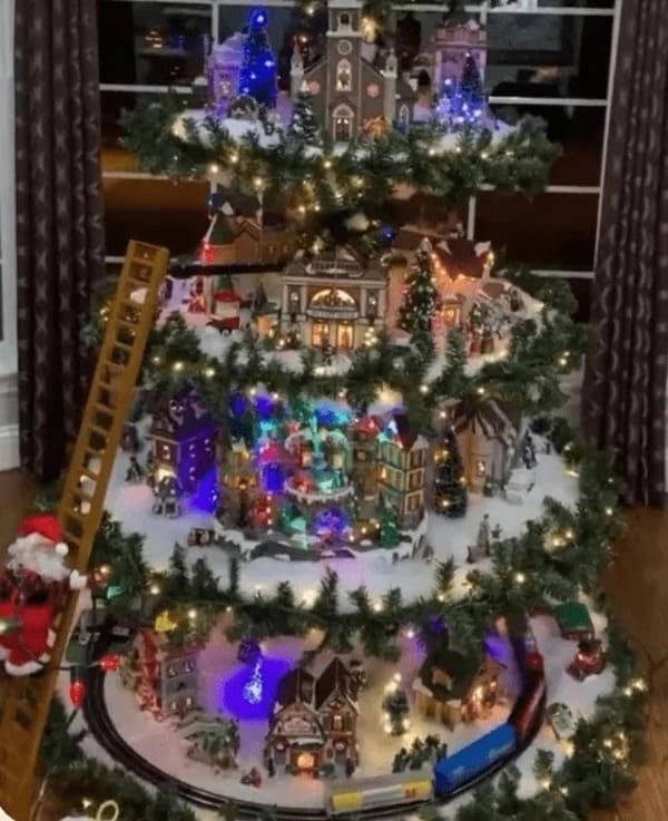 🎅Crazy five-tier Ferris Wheel Christmas Tree (🎁With A Train, A Ferris Wheel, A Brightly Lit House And A Santa)